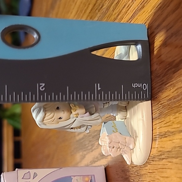 Precious Moments June Figurine - Picture 7 of 8